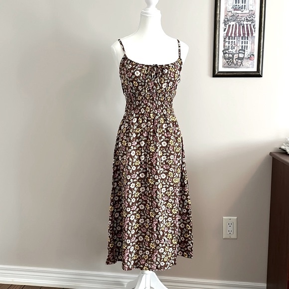 2/$25  NWT Bluenotes Floral Print Midi Dress with Slit - Small - Picture 4 of 10